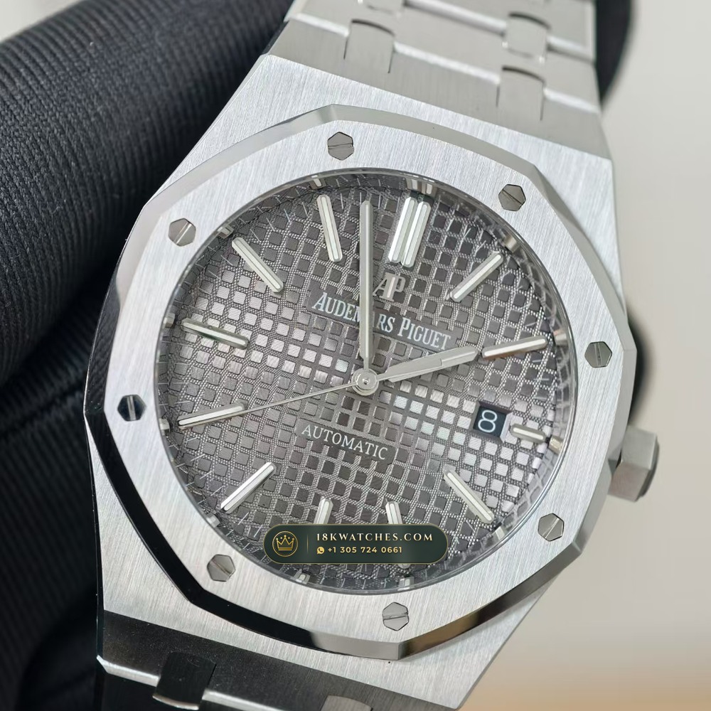 Audemars Piguet Royal Oak Selfwinding 41mm Ref. 15400ST — Studio Gallery Plate IV in 904L Stainless Steel Custom Architecture (166.8g Verified Mass, Audemars Piguet Cal. 3120 - 22K Gold Rotor)