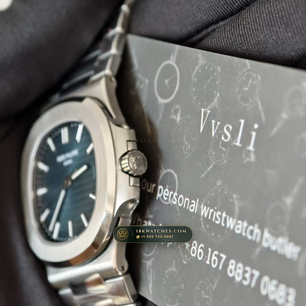 Patek Philippe Nautilus Self-Winding Custom SW Dial Free-Sprung Calibre Ref. 5711A — Studio Gallery Plate II in 904L Stainless Steel Custom Architecture (114.9g Verified Mass, Patek Philippe Cal. 26-330 S C / Cal. 324 S C - 21K Gold Rotor)