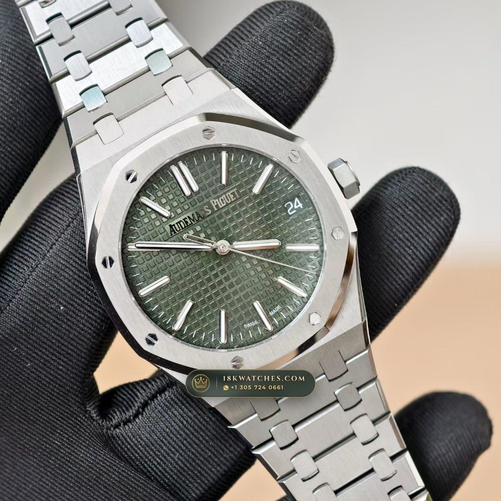 Audemars Piguet Royal Oak Selfwinding 41mm Sunray Emerald / Khaki Green Dial Ref. 15510ST — Studio Gallery Plate II in 904L Stainless Steel Custom Architecture (166.6g Verified Mass, Audemars Piguet Cal. 4302 - 70h Power Reserve)