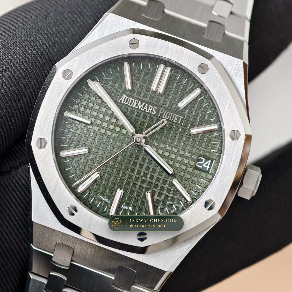 Audemars Piguet Royal Oak Selfwinding 41mm Sunray Emerald / Khaki Green Dial Ref. 15510ST — Studio Gallery Plate IV in 904L Stainless Steel Custom Architecture (166.6g Verified Mass, Audemars Piguet Cal. 4302 - 70h Power Reserve)