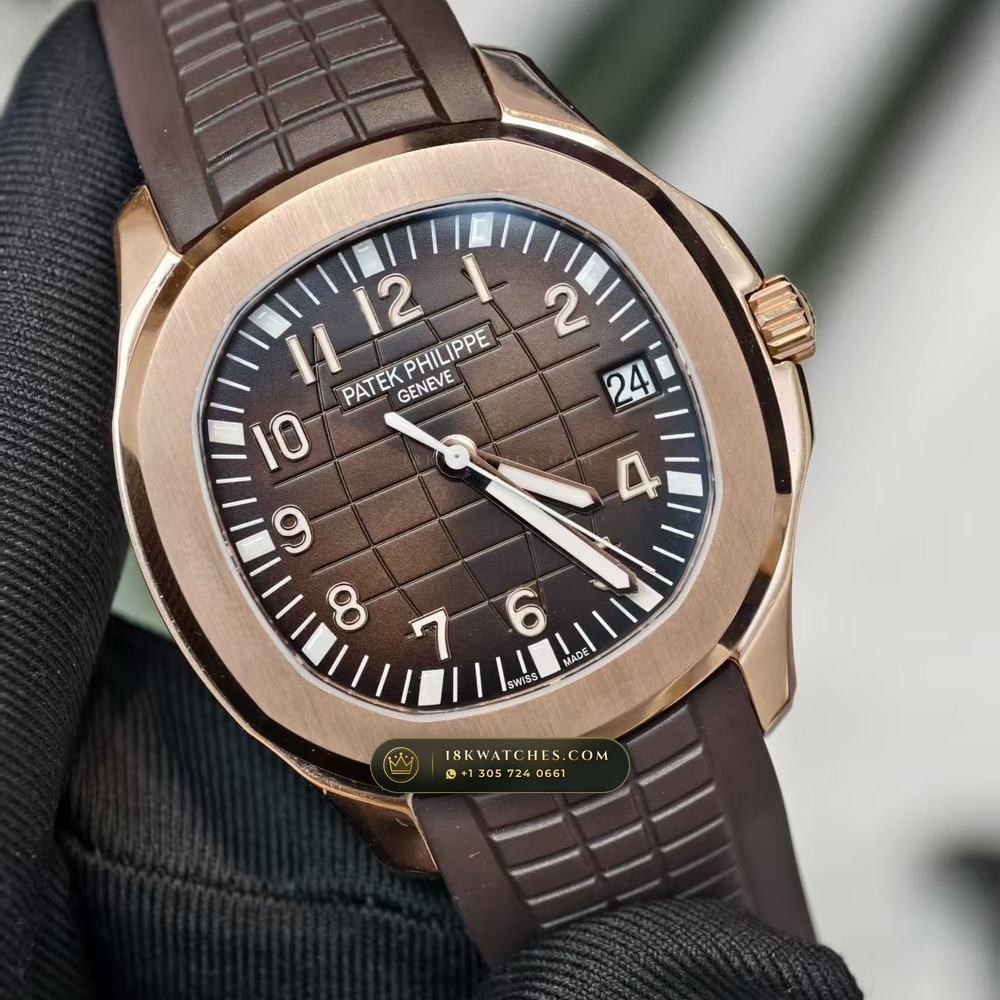 Patek Philippe Aquanaut Extra-Large Self-Winding 18K Rose Gold Master Watchmaker Spec Ref. 5167R — Studio Gallery Plate III in 18K Rose Gold Au750 (108.6g Verified Mass, Patek Philippe Cal. 324 S C - 21K Gold Rotor)