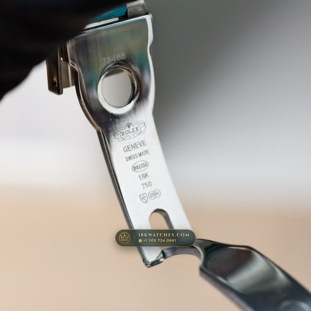 Rolex Cosmograph Daytona Beach Tiffany Turquoise Leather Strap 18K White Gold Ref. 116519 — Studio Gallery Plate VI in 18K White Gold Au750 (138.8g Verified Mass, Rolex Manufacture Cal. 4130 - 72h Power Reserve)
