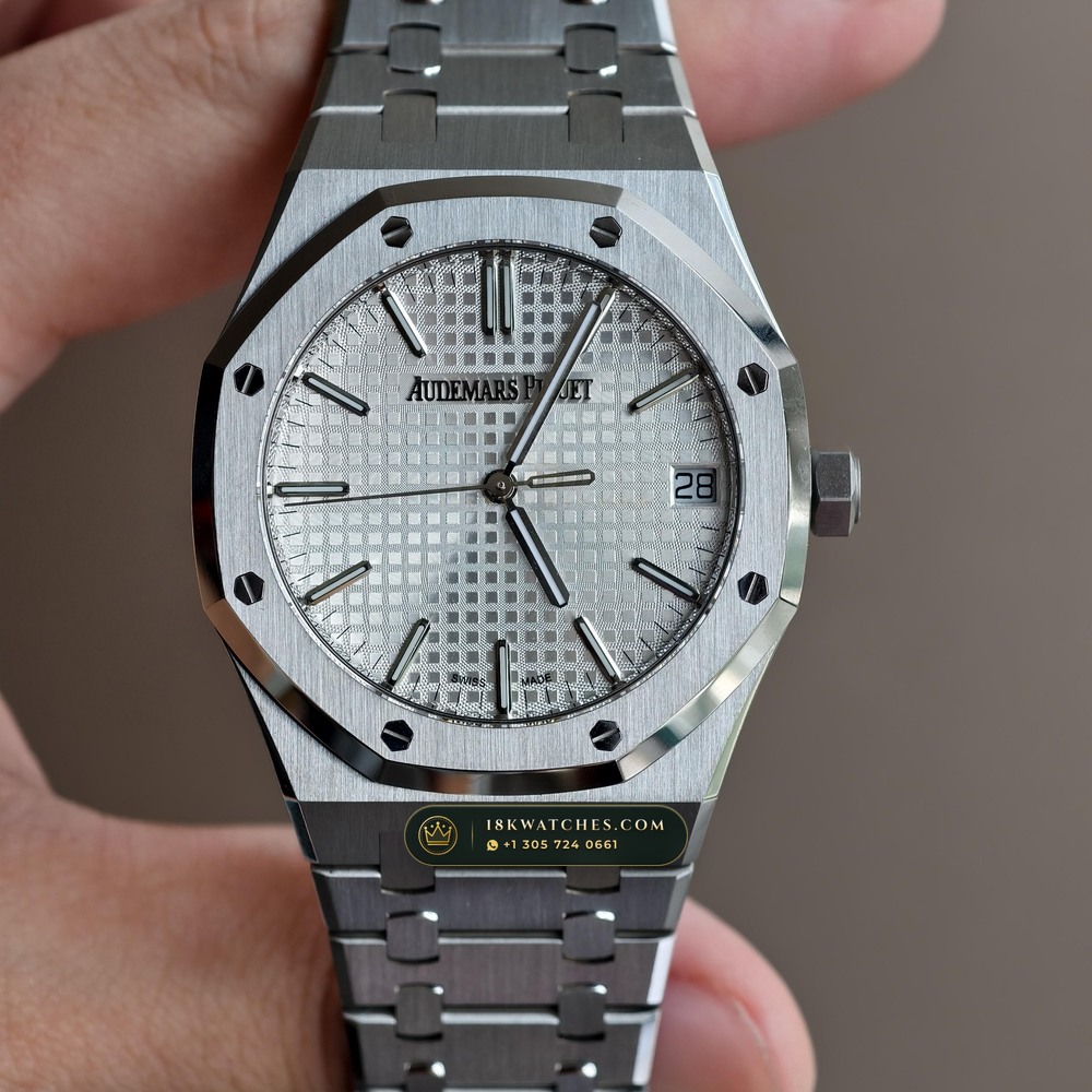 Audemars Piguet Royal Oak Selfwinding 41mm Custom Tapestry Dial 22K Gold Rotor Ref. 15510ST