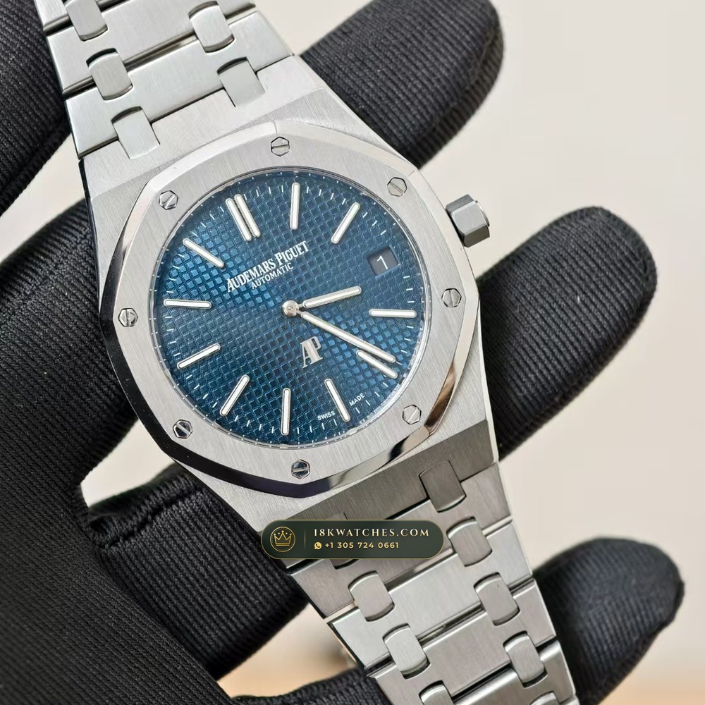 Audemars Piguet Royal Oak Jumbo Extra-Thin 39mm Vendome Salon Spec Ref. 15202ST — Studio Gallery Plate II in 904L Stainless Steel Custom Architecture (103.6g Verified Mass, Audemars Piguet Cal. 2121 Ultra-Thin)