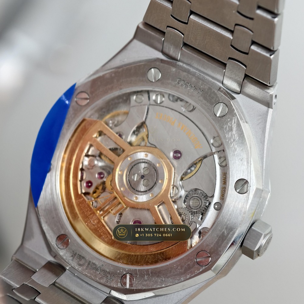 Audemars Piguet Royal Oak Selfwinding 41mm Sunray Emerald / Khaki Green Dial Custom SW Dial Deep Crystal Optics Ref. 15510ST — Studio Gallery Plate X in 904L Stainless Steel Custom Architecture (166.5g Verified Mass, Audemars Piguet Cal. 4302 - 70h Power Reserve)