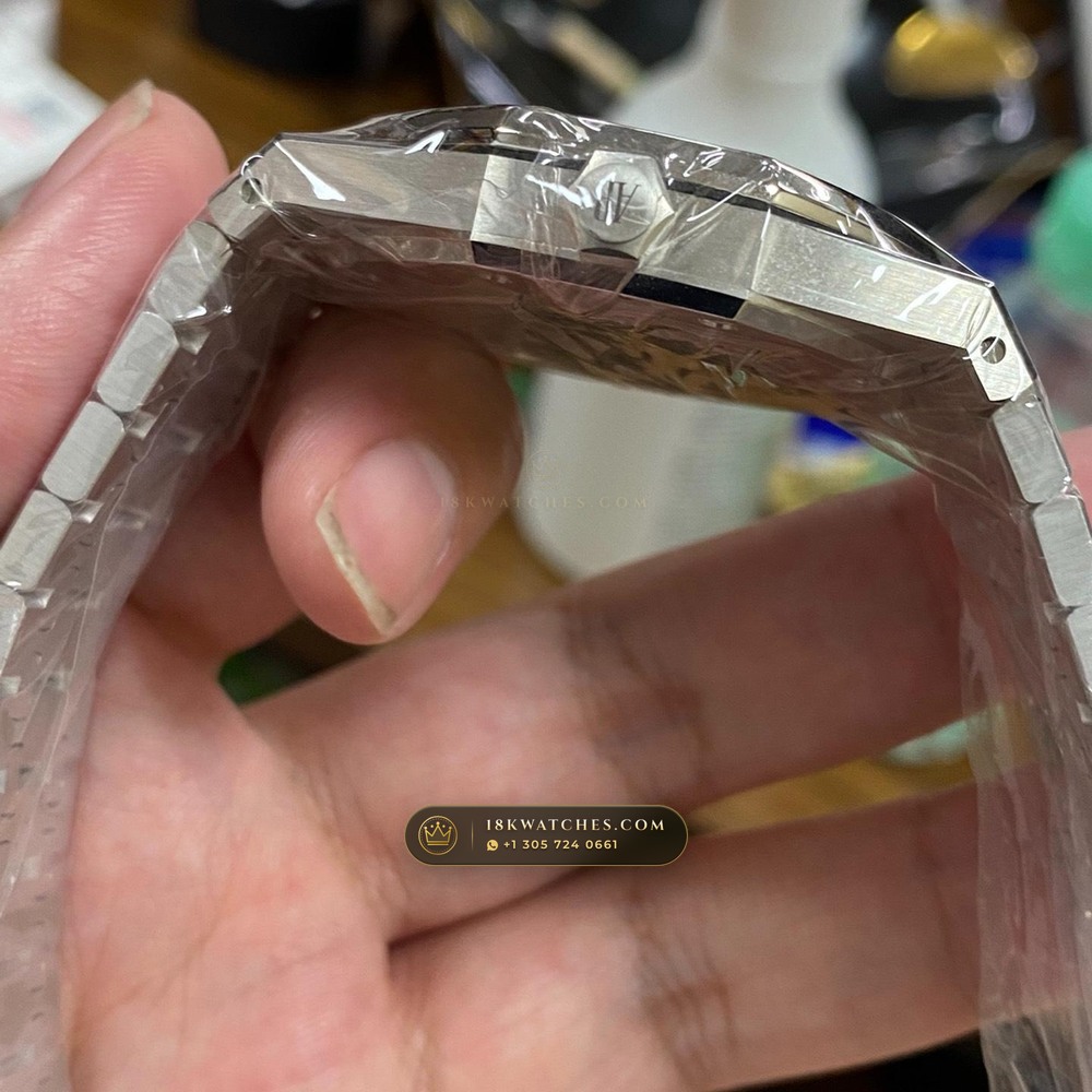 Audemars Piguet Royal Oak Double Balance Wheel Openworked 41mm Baguette Blue Topaz Bezel 18K White Gold Geneva Atelier Spec Ref. 15412BC.TO.1220BC.01 — Studio Gallery Plate V in 18K White Gold Au750 (224.1g Verified Mass, Audemars Piguet Cal. 3132 Dual-Balance Openworked)