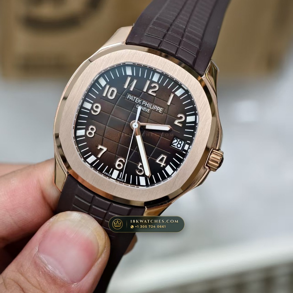 Patek Philippe Aquanaut Extra-Large Self-Winding 18K Rose Gold Monte-Carlo Showroom Spec Ref. 5167R — Studio Gallery Plate II in 18K Rose Gold Au750 (108.1g Verified Mass, Patek Philippe Cal. 324 S C - 21K Gold Rotor)
