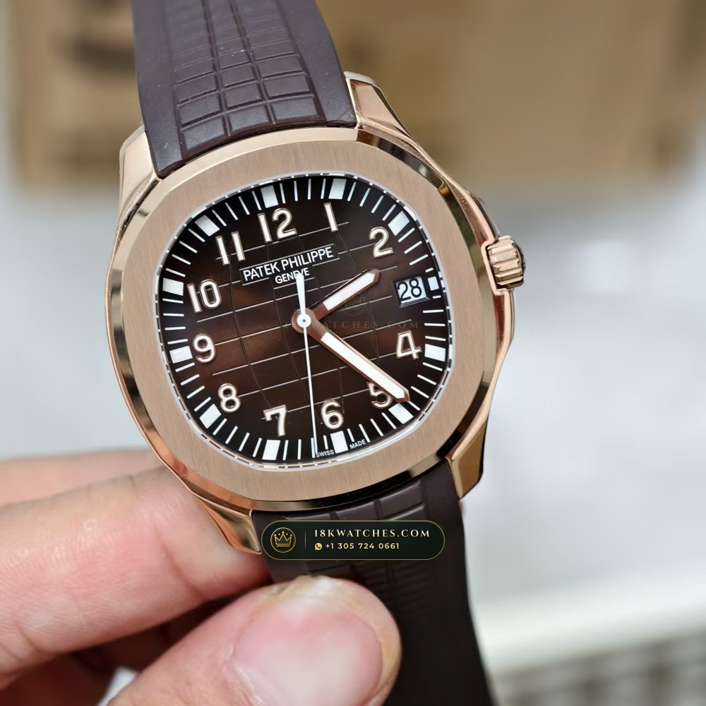 Patek Philippe Aquanaut Extra-Large Self-Winding 18K Rose Gold Monte-Carlo Showroom Spec Ref. 5167R — Studio Gallery Plate III in 18K Rose Gold Au750 (108.1g Verified Mass, Patek Philippe Cal. 324 S C - 21K Gold Rotor)