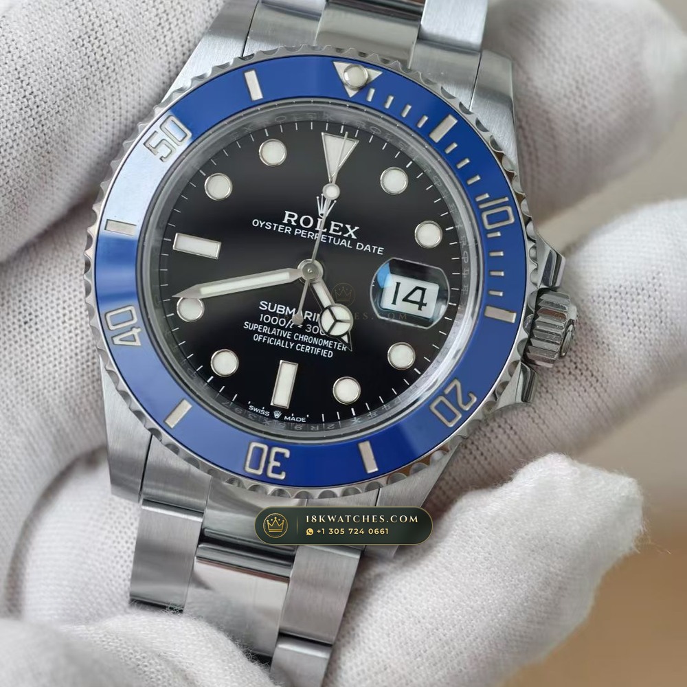 Rolex Submariner Date Graduated Royal Blue Sunburst Dial 18K White Gold Ref. 126619LB — Studio Gallery Plate III in 18K White Gold Au750 (227.4g Verified Mass, Rolex Manufacture Cal. 3235 - 70h Power Reserve)