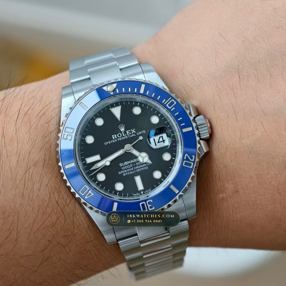 Rolex Submariner Date Graduated Royal Blue Sunburst Dial 18K White Gold Ref. 126619LB — Studio Gallery Plate IX in 18K White Gold Au750 (227.4g Verified Mass, Rolex Manufacture Cal. 3235 - 70h Power Reserve)