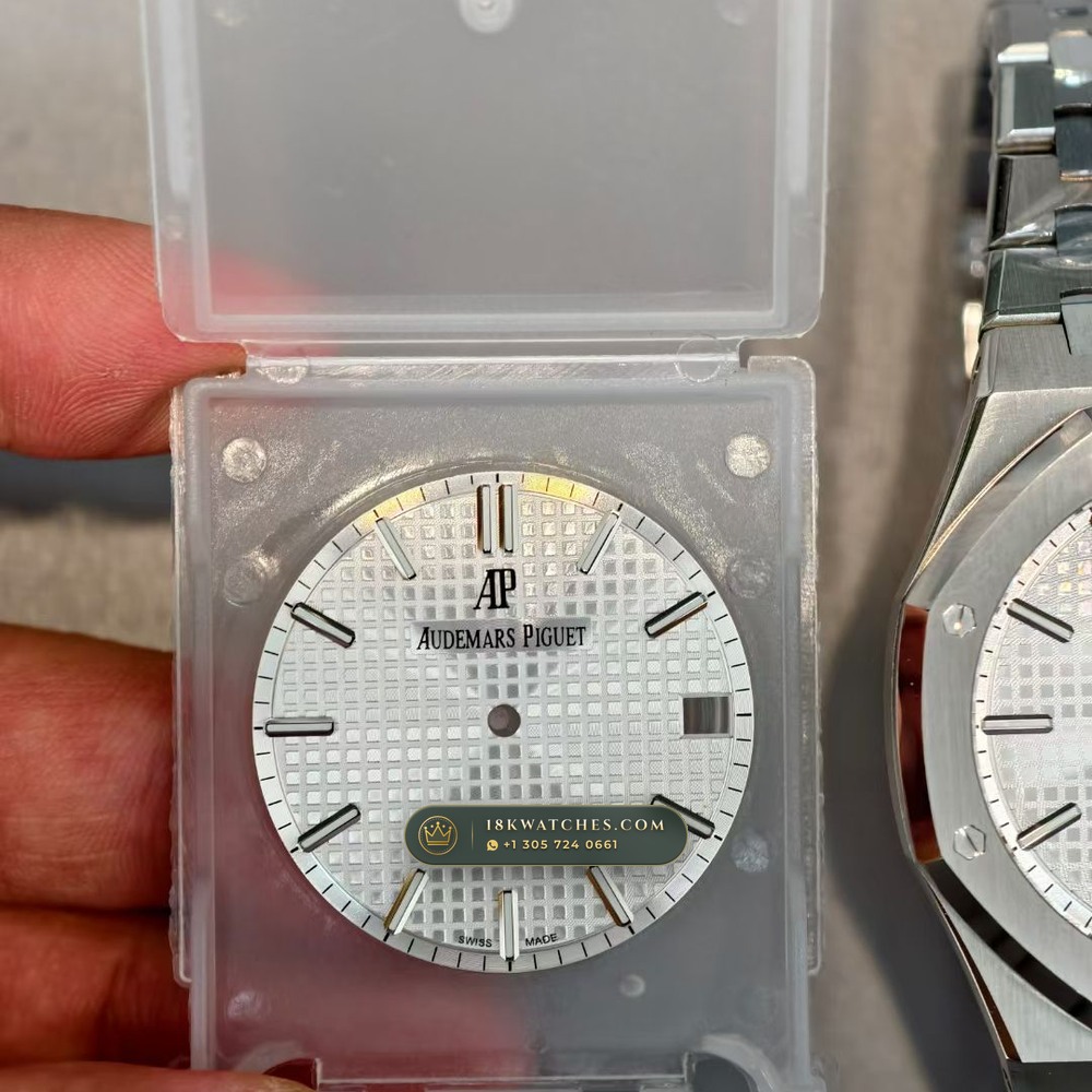 Audemars Piguet Royal Oak Selfwinding 41mm Hand-Chamfered Bevel Spec Ref. 15500ST — Studio Gallery Plate III in 904L Stainless Steel Custom Architecture (166.6g Verified Mass, Audemars Piguet Cal. 4302 - 70h Power Reserve)