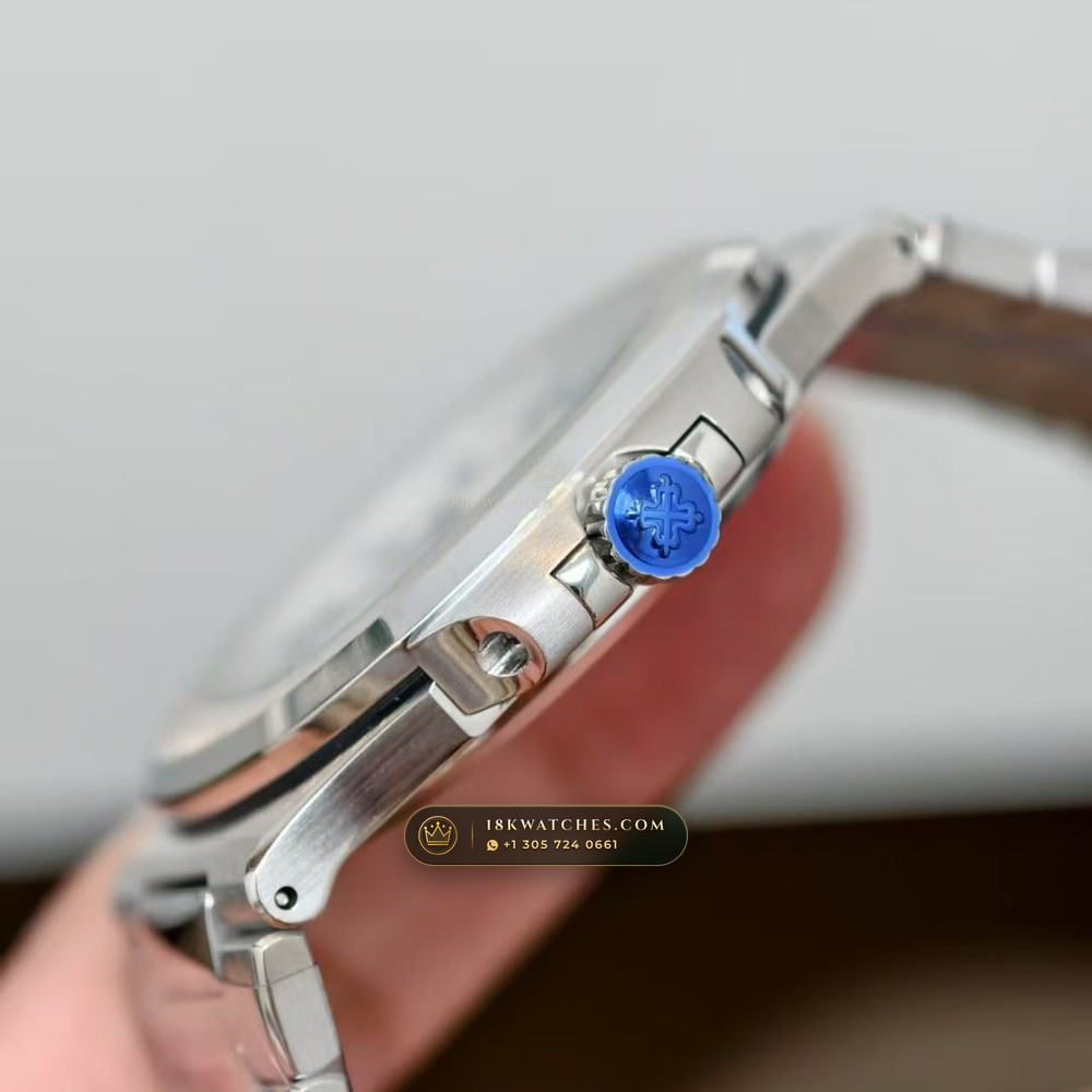 Patek Philippe Nautilus Self-Winding Monte-Carlo Showroom Spec Ref. 5711A — Studio Gallery Plate IV in 904L Stainless Steel Custom Architecture (115.0g Verified Mass, Patek Philippe Cal. 26-330 S C / Cal. 324 S C - 21K Gold Rotor)
