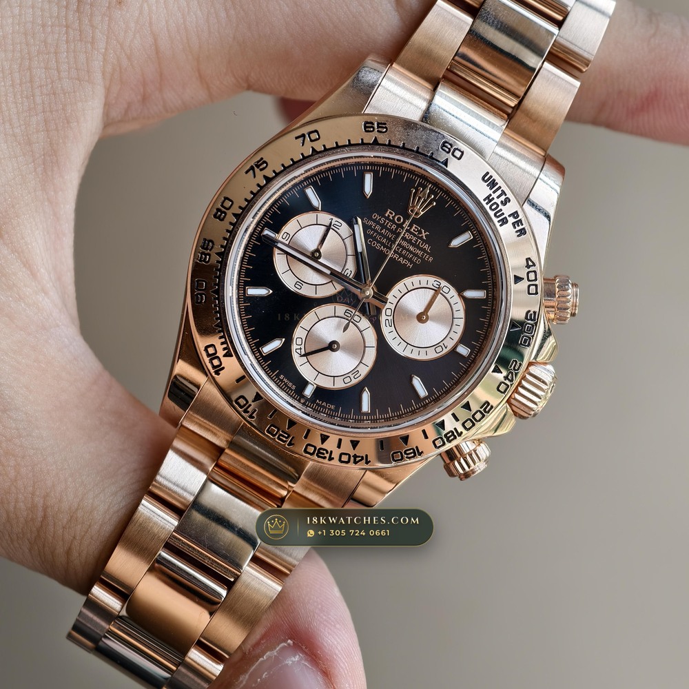 Rolex Cosmograph Daytona 18K Everose Gold Ref. 126505 — Studio Gallery Plate III in 18K Rose Gold Au750 (216.8g Verified Mass, Rolex Manufacture Cal. 4131 - 72h Power Reserve)