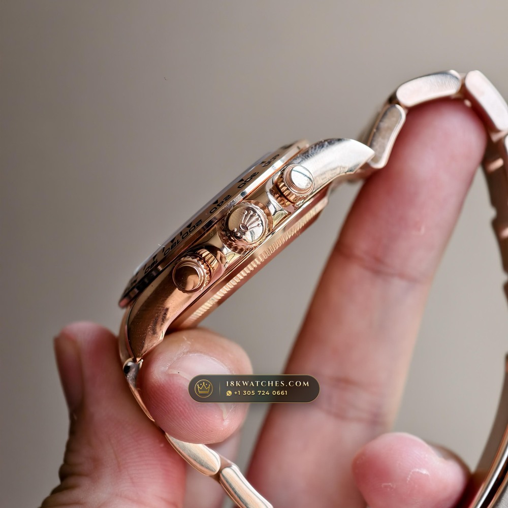 Rolex Cosmograph Daytona 18K Everose Gold Ref. 126505 — Studio Gallery Plate V in 18K Rose Gold Au750 (216.8g Verified Mass, Rolex Manufacture Cal. 4131 - 72h Power Reserve)