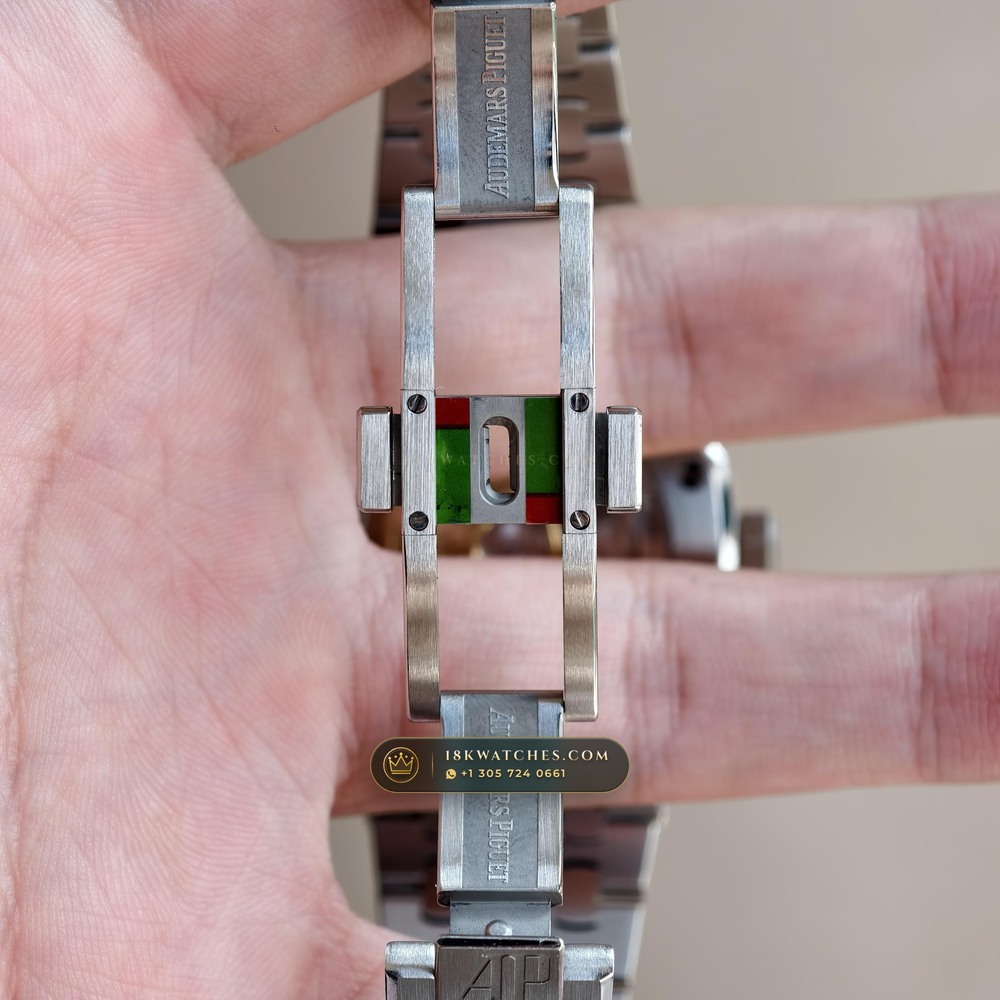 Audemars Piguet Royal Oak Selfwinding 37mm Ref. 15450ST — Studio Gallery Plate IX in 904L Stainless Steel Custom Architecture (132.7g Verified Mass, Audemars Piguet Cal. 3120 / Cal. 5900)