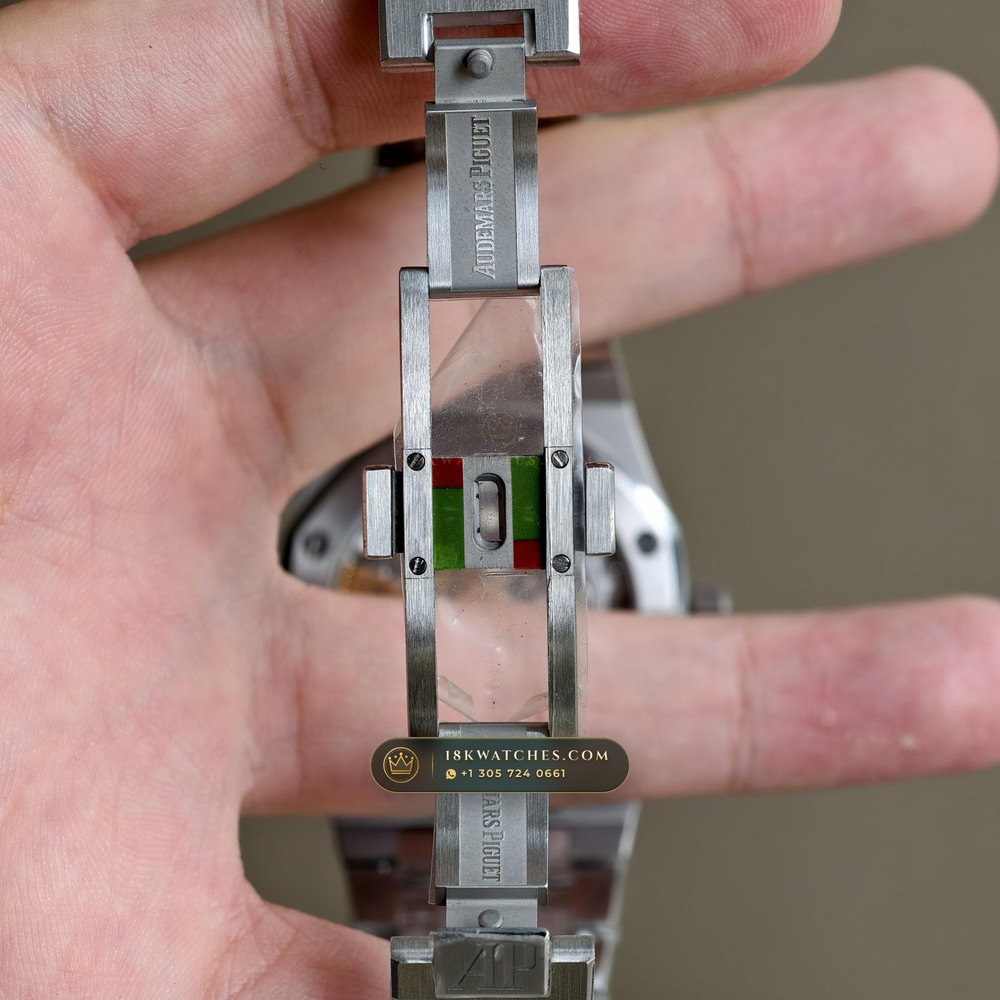 Audemars Piguet Royal Oak Jumbo Extra-Thin 39mm Ref. 15202ST.OO.1240ST.01 — Studio Gallery Plate XI in 904L Stainless Steel Custom Architecture (103.2g Verified Mass, Audemars Piguet Cal. 2121 Ultra-Thin)