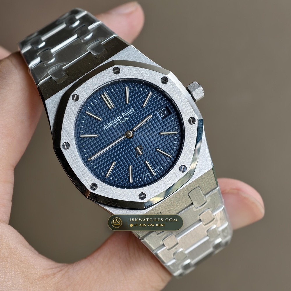 Audemars Piguet Royal Oak Jumbo Extra-Thin 39mm Ref. 15202ST.OO.1240ST.01 — Studio Gallery Plate II in 904L Stainless Steel Custom Architecture (103.2g Verified Mass, Audemars Piguet Cal. 2121 Ultra-Thin)