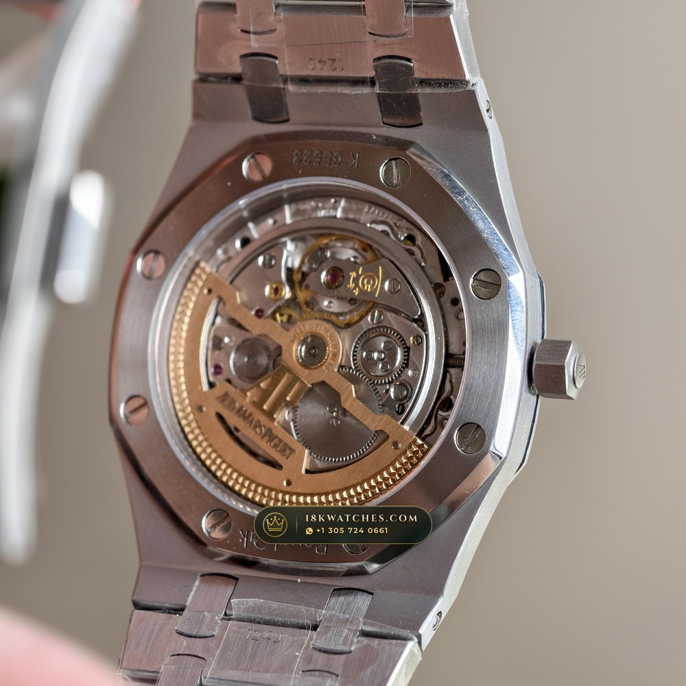 Audemars Piguet Royal Oak Jumbo Extra-Thin 39mm Ref. 15202ST.OO.1240ST.01 — Studio Gallery Plate VII in 904L Stainless Steel Custom Architecture (103.2g Verified Mass, Audemars Piguet Cal. 2121 Ultra-Thin)