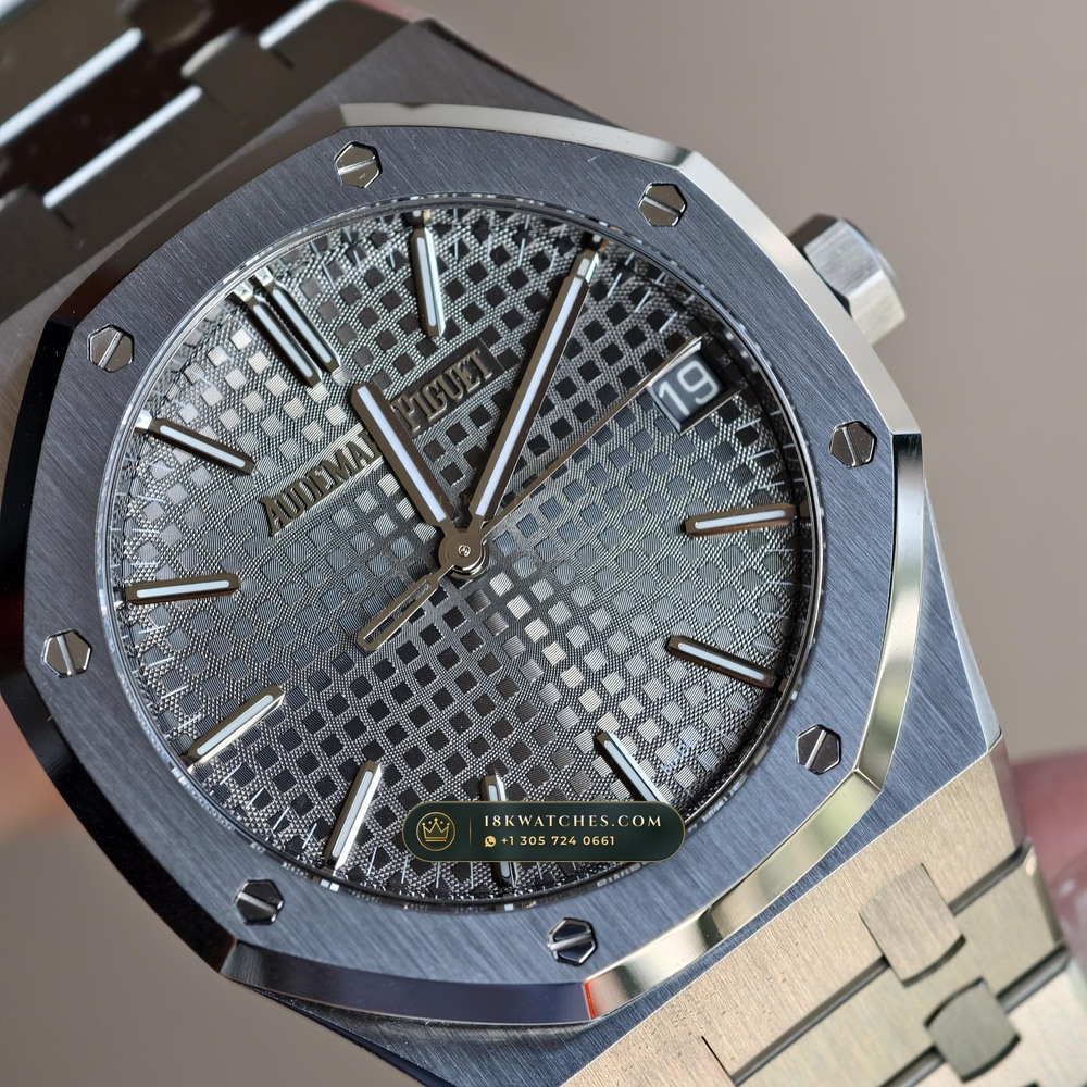 Audemars Piguet Royal Oak Selfwinding 41mm Custom Tapestry Dial Deep Crystal Optics Ref. 15510ST — Studio Gallery Plate V in 904L Stainless Steel Custom Architecture (166.4g Verified Mass, Audemars Piguet Cal. 4302 - 70h Power Reserve)
