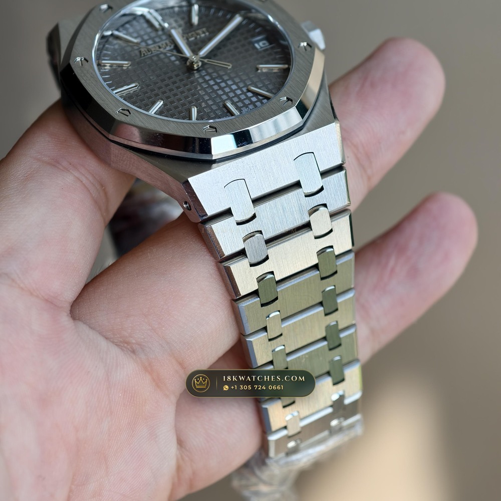 Audemars Piguet Royal Oak Selfwinding 41mm Custom Tapestry Dial Deep Crystal Optics Ref. 15510ST — Studio Gallery Plate VIII in 904L Stainless Steel Custom Architecture (166.4g Verified Mass, Audemars Piguet Cal. 4302 - 70h Power Reserve)