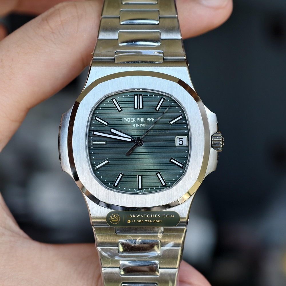 Patek Philippe Nautilus Self-Winding 22K Gold Rotor 5-Axis CNC Case Ref. 5711/1A-014